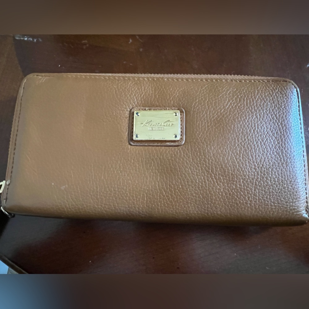 Brighton tan leather wallet
